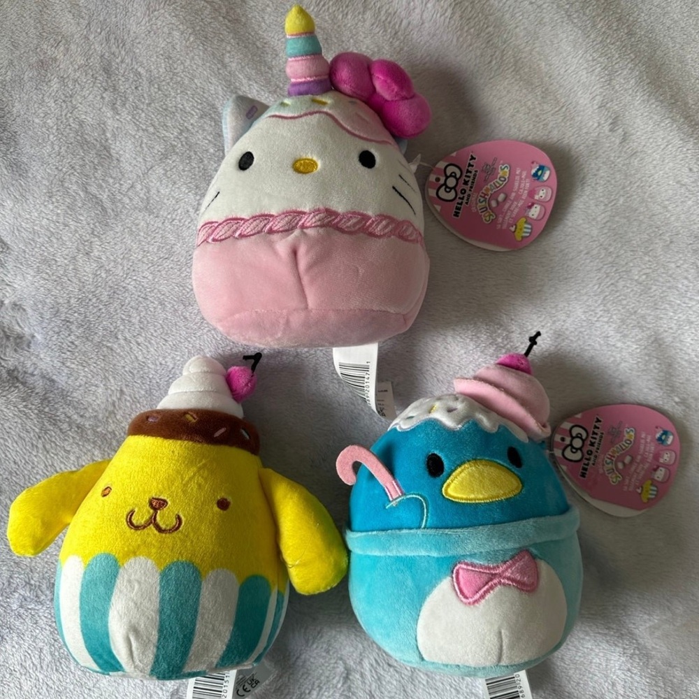 Sanrio Squishmallows Bundle